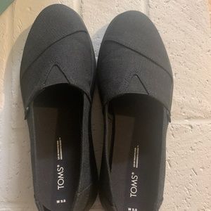 Toms shoes